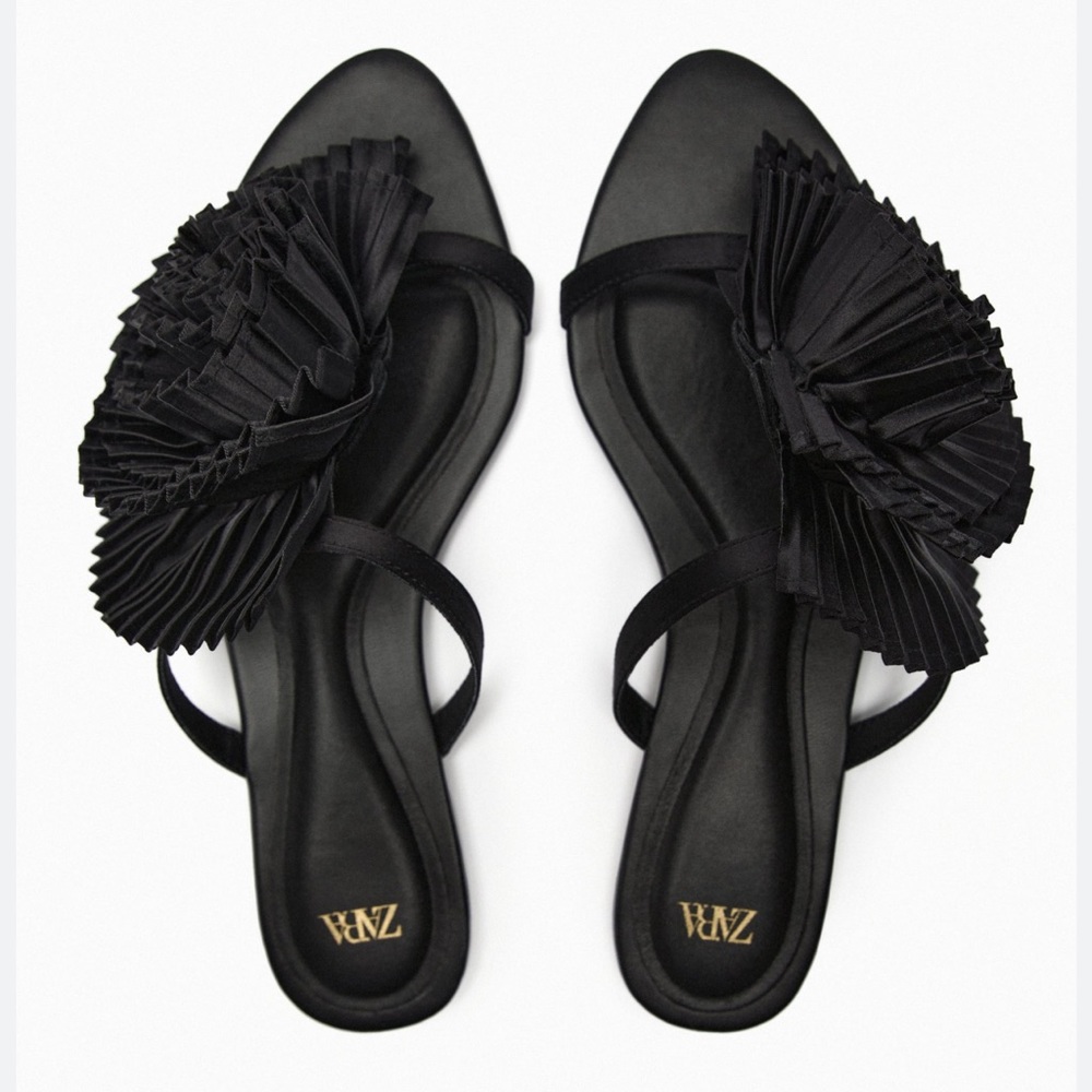 ZARA PLEATED FLAT SANDALS